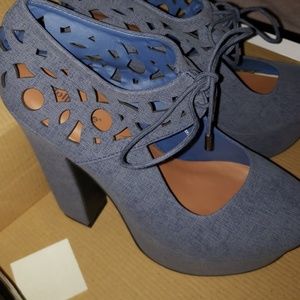 Dollhouse  platform shoe
